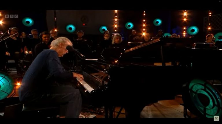 Montag…starten wir mit Bruce Hornsby