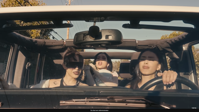 Montag – Beginnen wir die Woche mit Maggie Lindemann – zweifach!